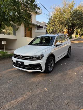 VOLKSWAGEN TIGUAN 2.0 350 TSI GASOLINA ALLSPACE R-LINE 4MOTION DSG VOLKSWAGEN TIGUAN 2.0 350 TSI GASOLINA ALLSPACE R-LINE 4MOTION DSG